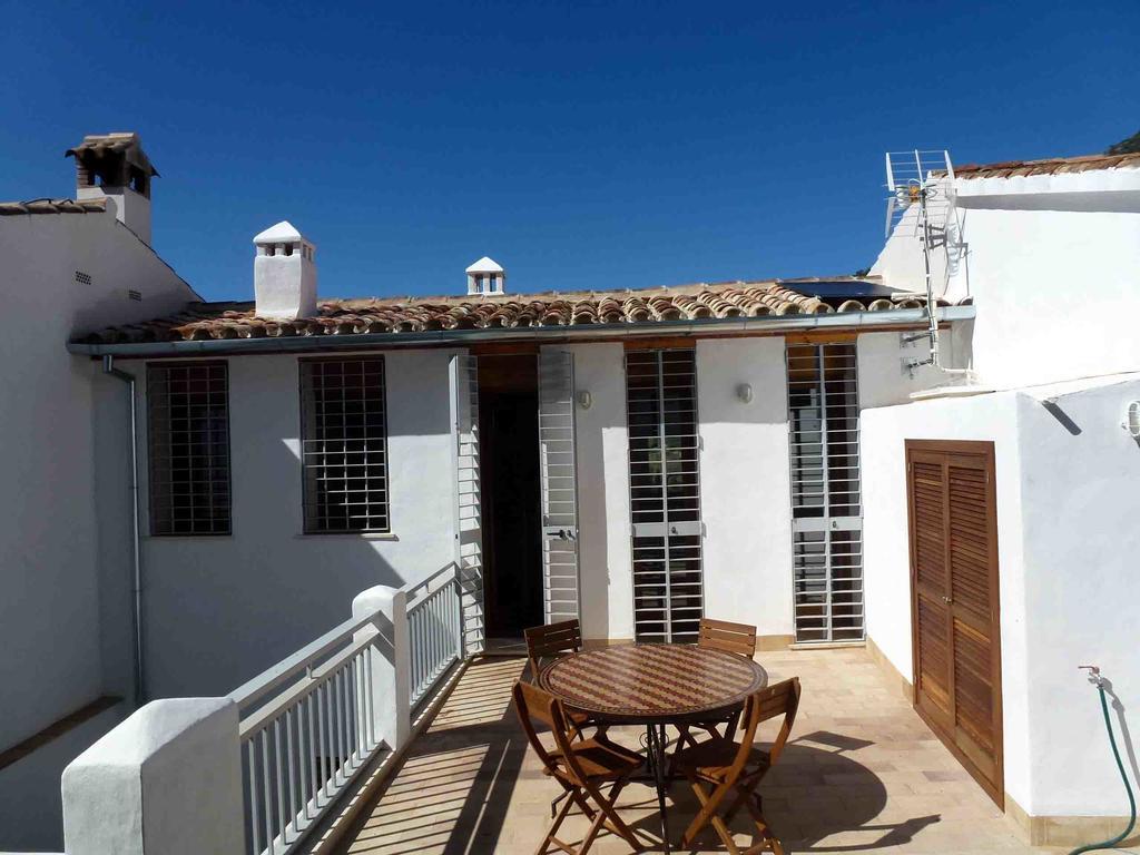 Casa Rural El Aljibe Benamahoma Exterior foto